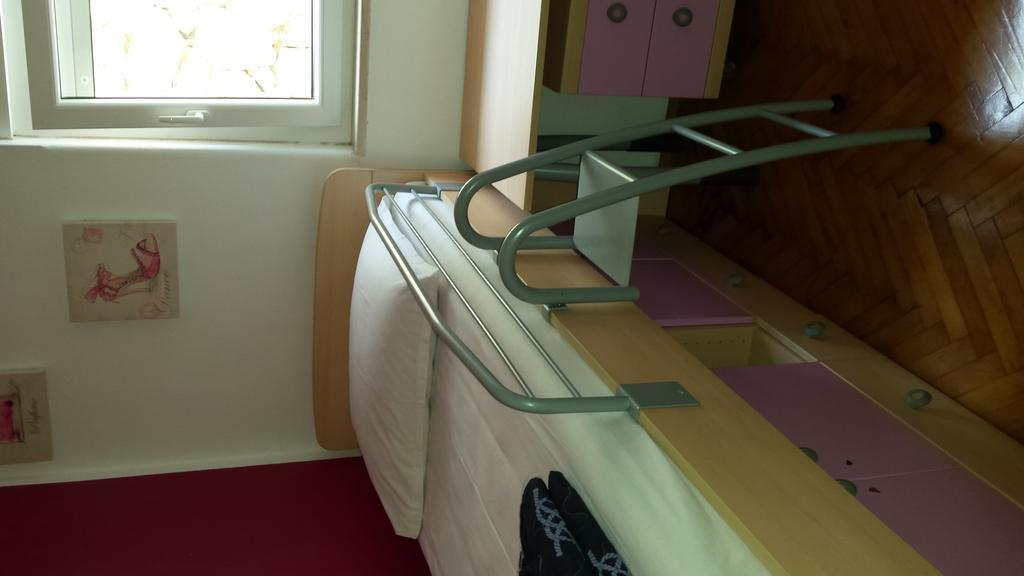 Apartment Klara Примоштен Экстерьер фото